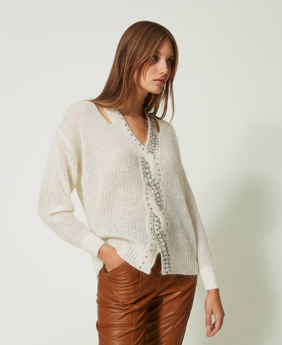 Pull en mohair mélangé avec broderie