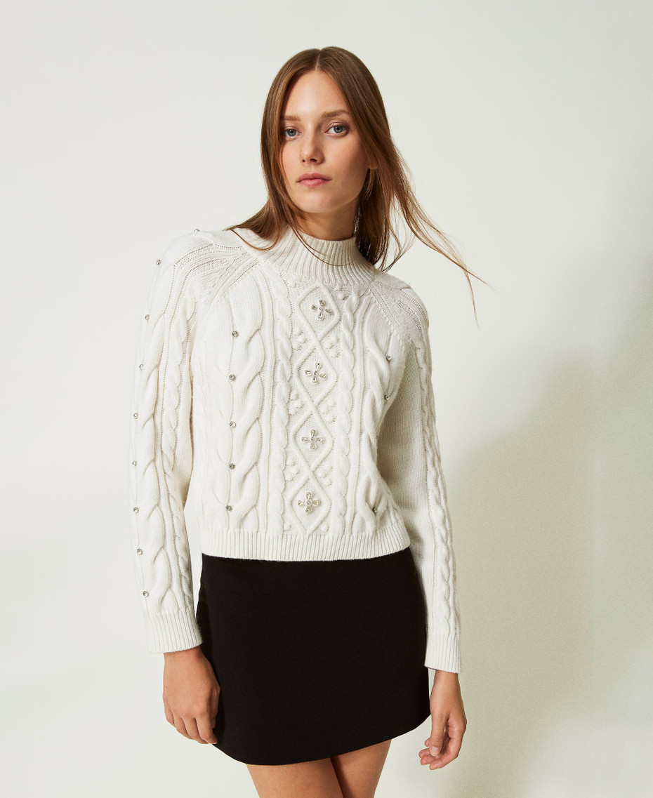 Maglione a maglia intarsiata a righe con ricamo floreale | Essentiel Antwerp Italia