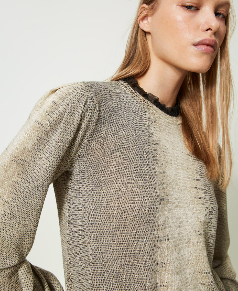 Pull en laine et lurex avec imprimé lézard