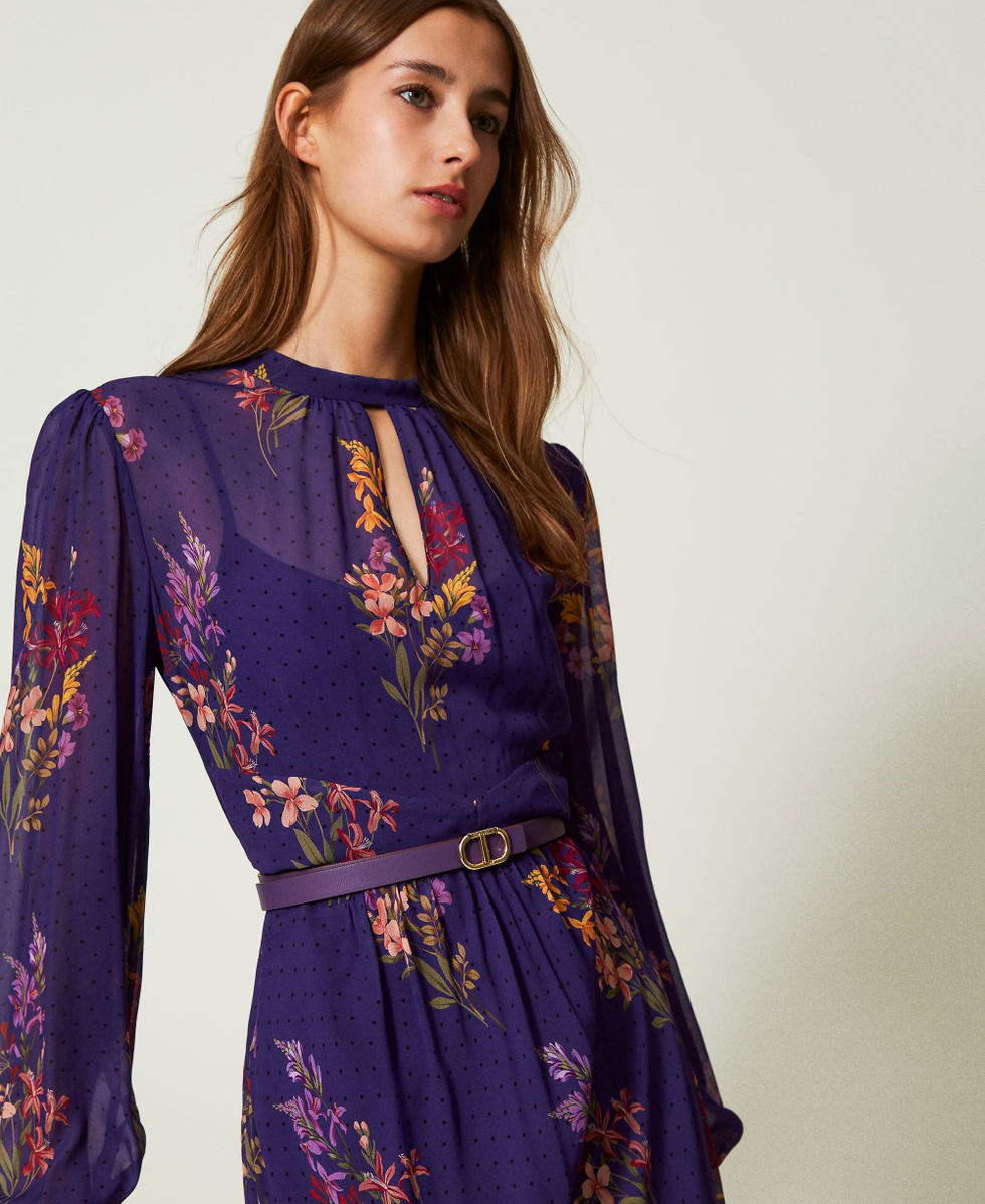 Reversible leather belt with Oval T