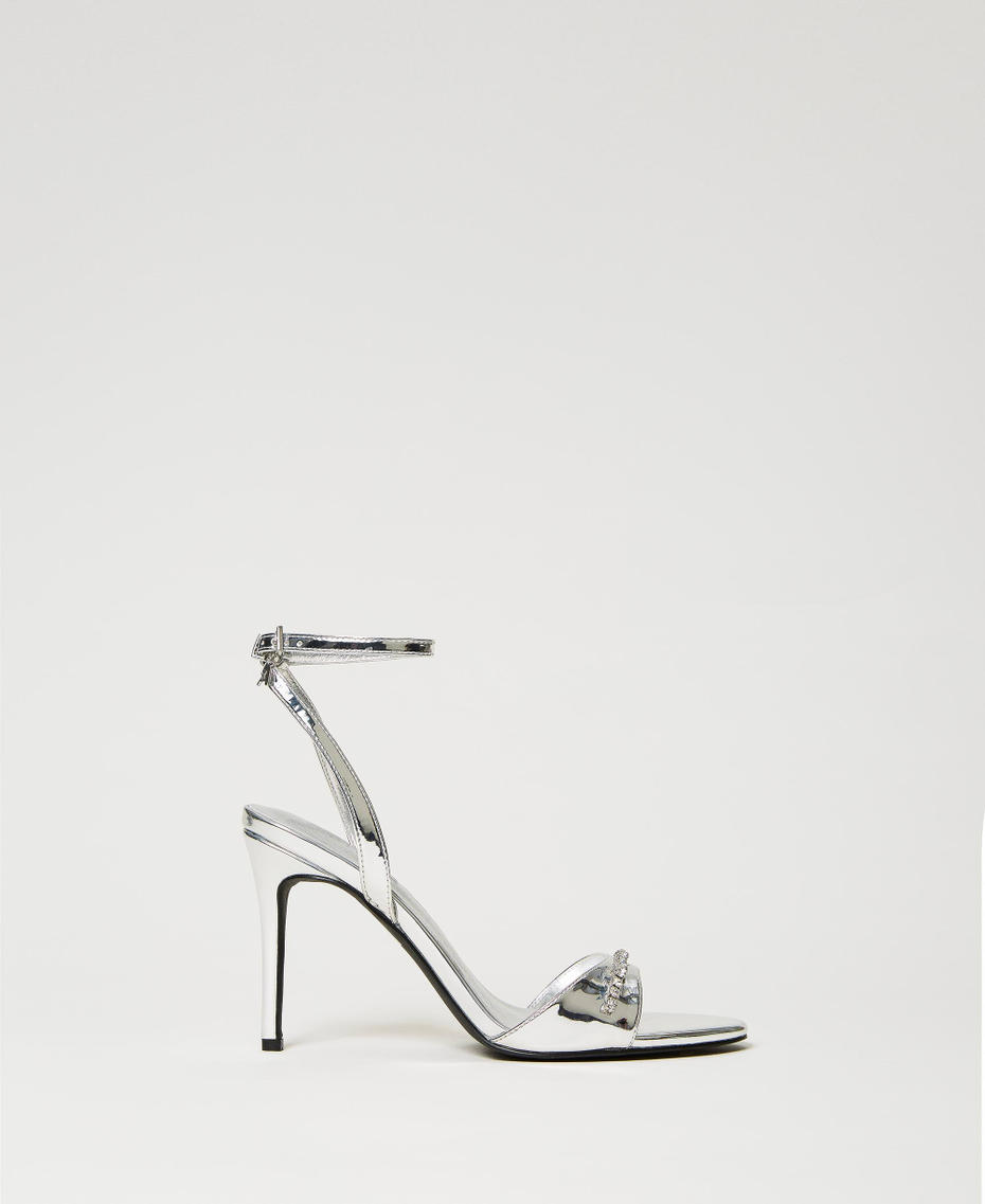High-heeled sandals with rhinestones
