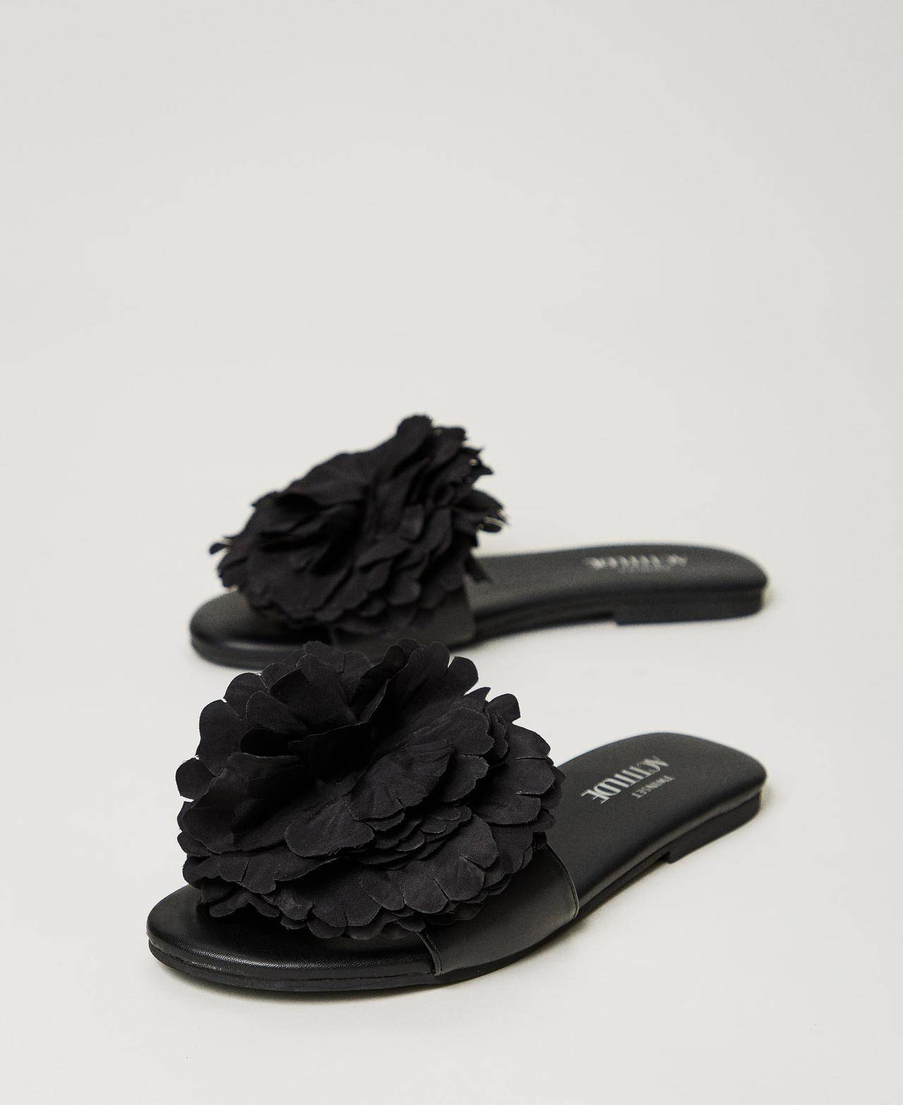 Sandales slides avec fleur