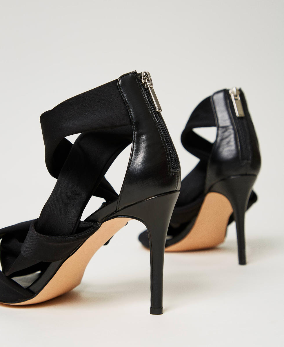 Sandales &agrave; talon avec bandes