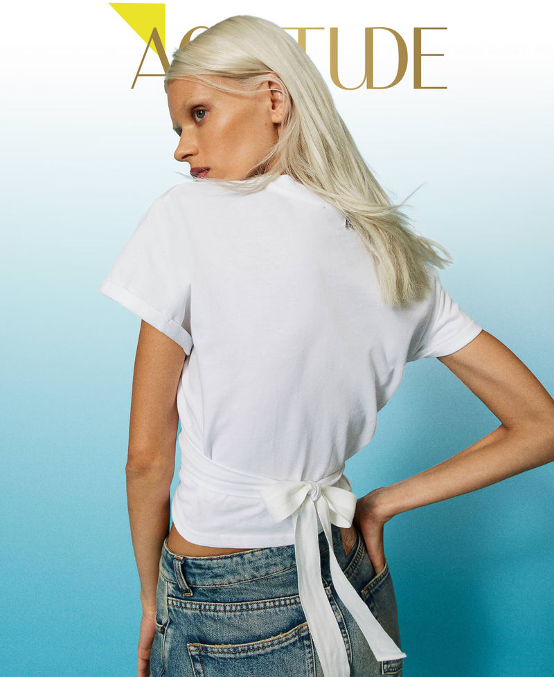 【特別送料無料！】 Woman, criss-cross with t-shirt Cropped White Milano TWINSET | トップス
