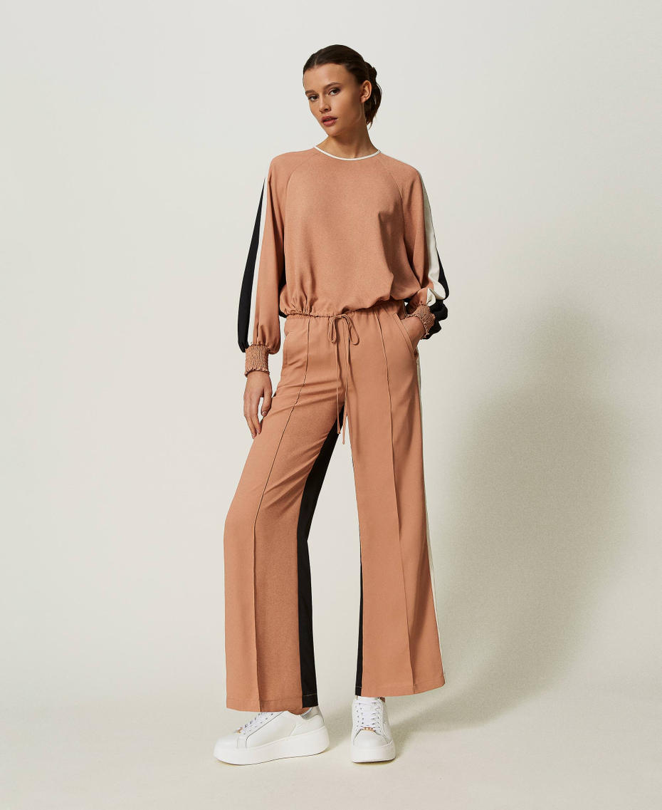 Blouse made from crêpe de Chine with recycled polyester