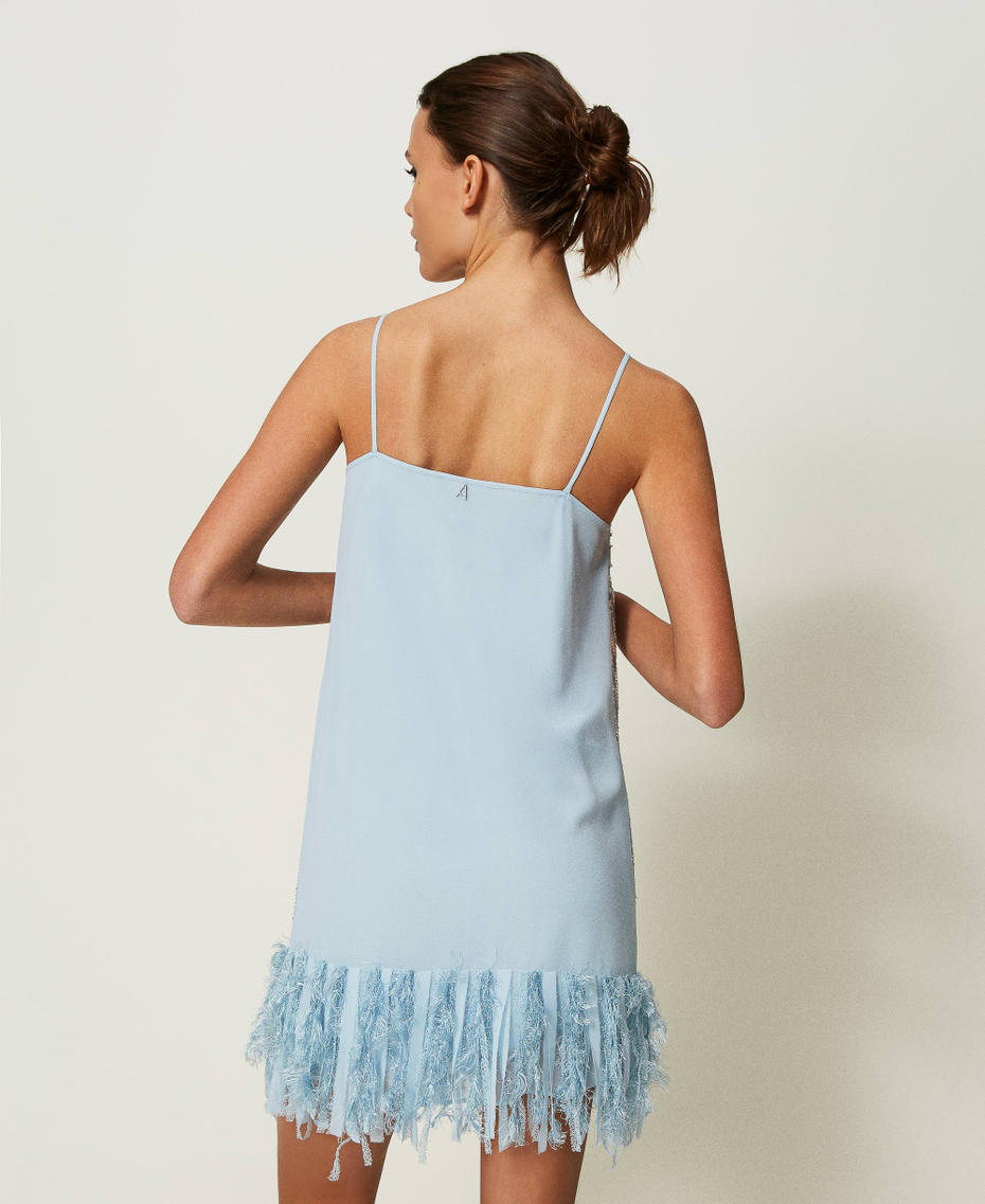Kurzes Kleid aus Georgette mit Stickereien „Airy Blue“-Azur Frau 241AP2171-04