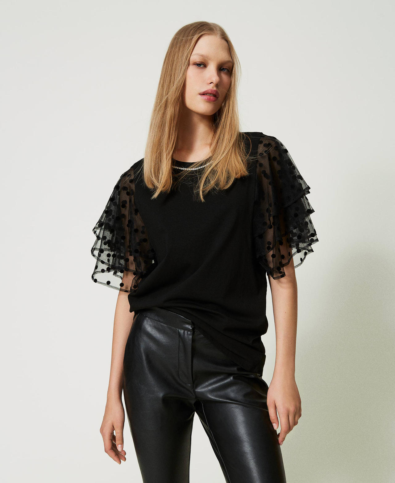 T-shirt avec manches en tulle Noir Femme 241AP2242-02