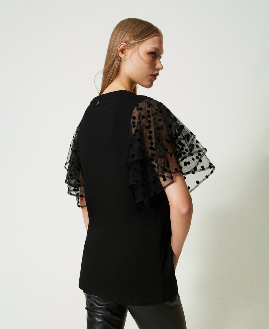 T-shirt with tulle sleeves