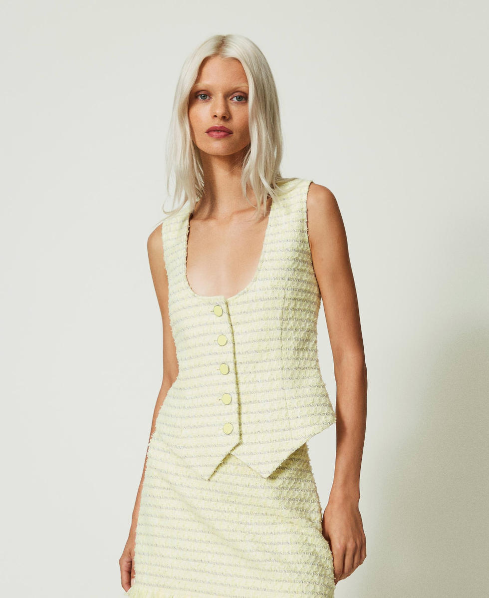 Fitted boucl&eacute; gilet