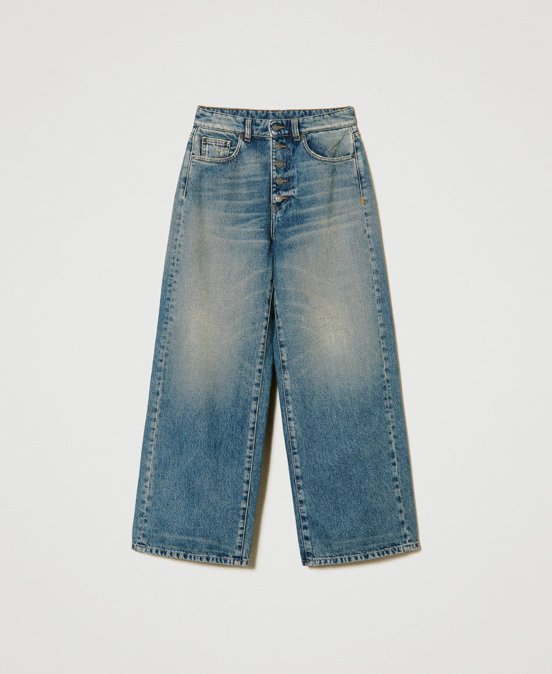 Wide leg jeans with buttons