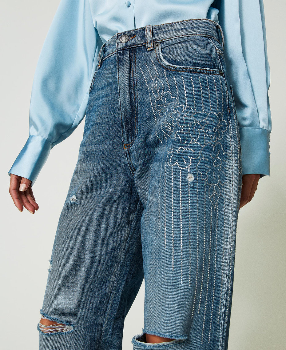 Five-pocket jeans with rhinestones