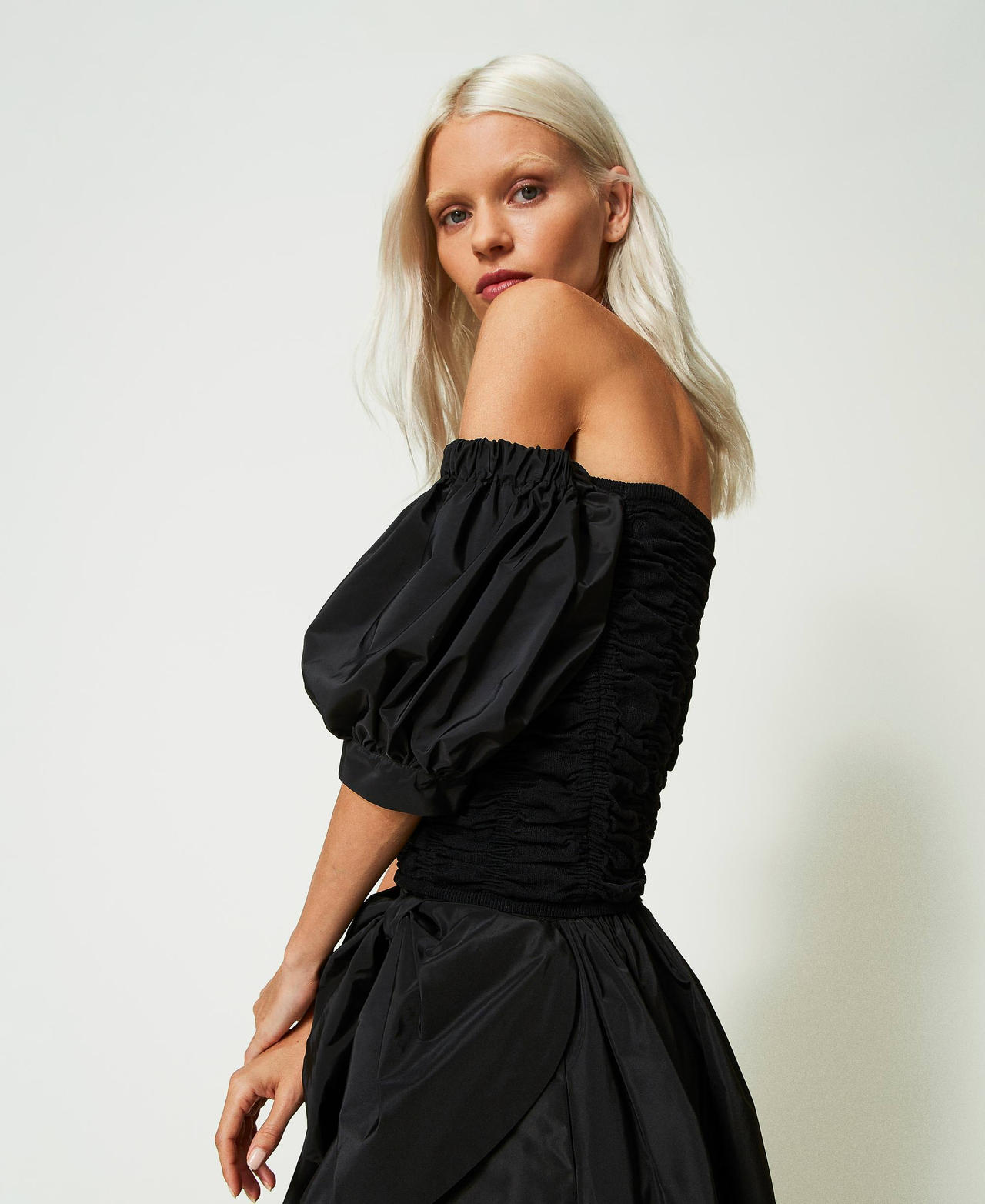 Top avec fronce et manches ballon