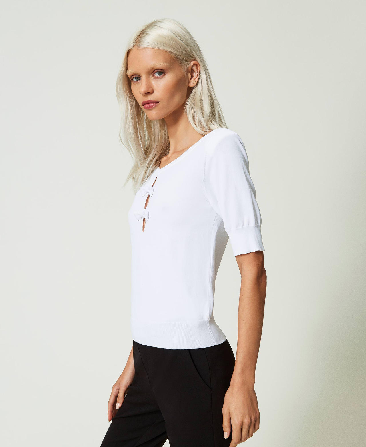 Jumper with bows "Papers" White Woman 241AP3122_00840_03