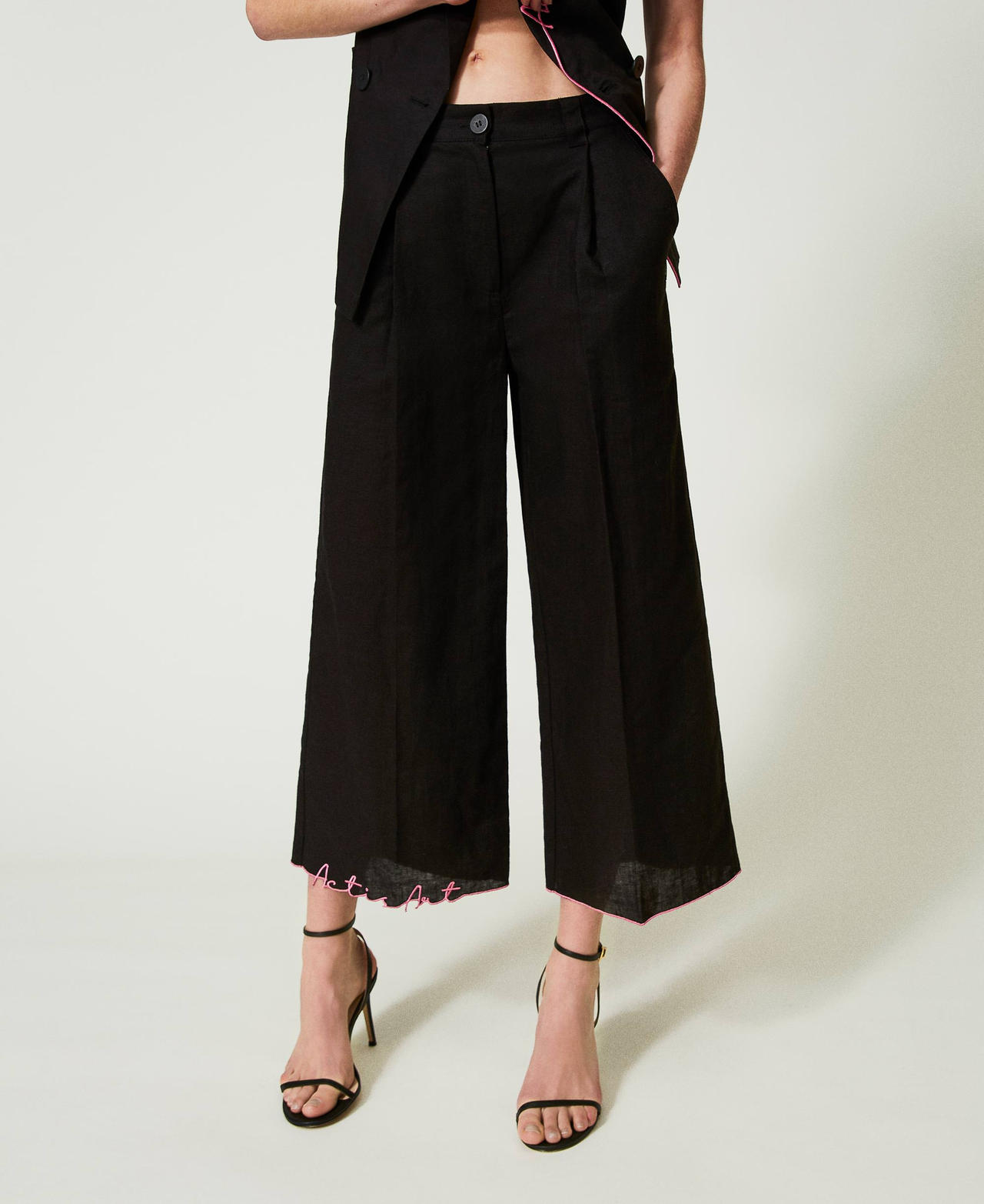 Pantalón Cropped MYFO De Lino Mixto Bordado Mujer, Negro | TWINSET Milano