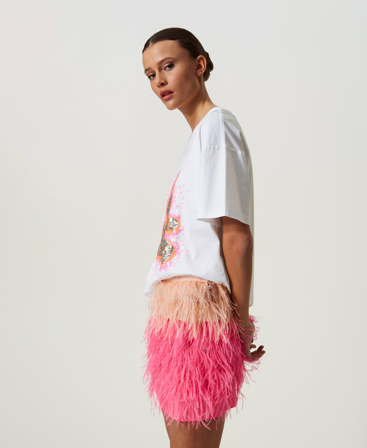 MYFO crêpe de Chine miniskirt with feathers Two-tone “Evening Sand” Beige / Neon Pink Woman 241AQ2210_11607_03