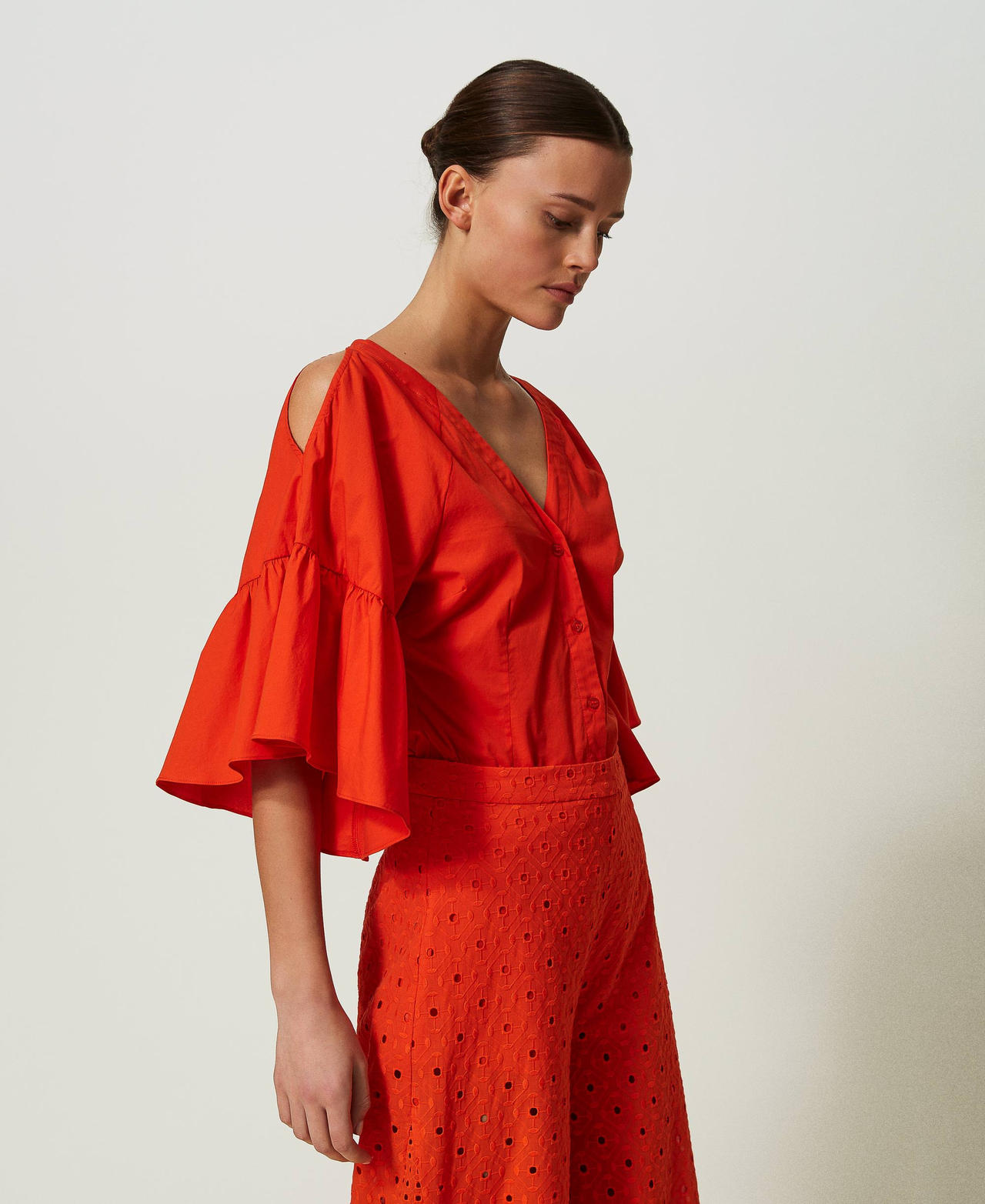 Camicia in popeline con balze Rosso "Scarlet Ibis" Donna 241AT2020_11514_02