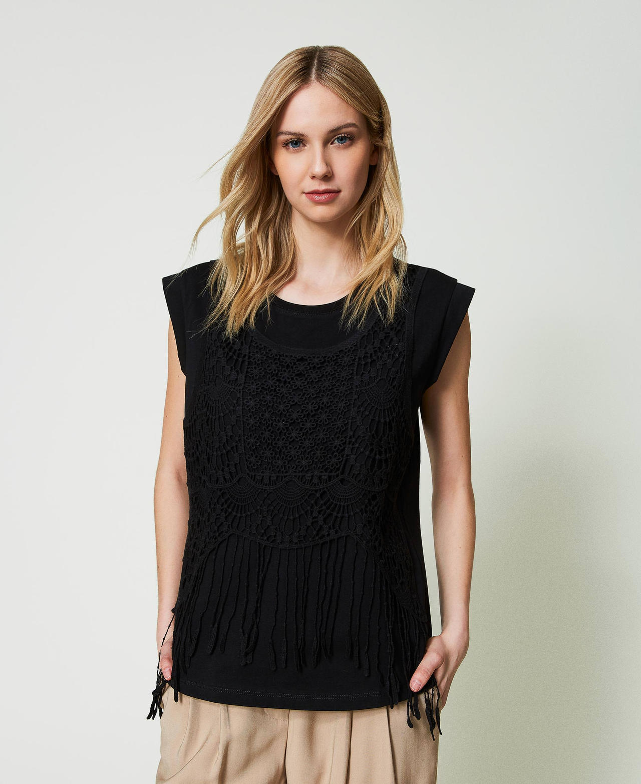 T-shirt with macramé and fringes Two-tone "Papyrus" White / Chantilly Woman 241AT2041-02