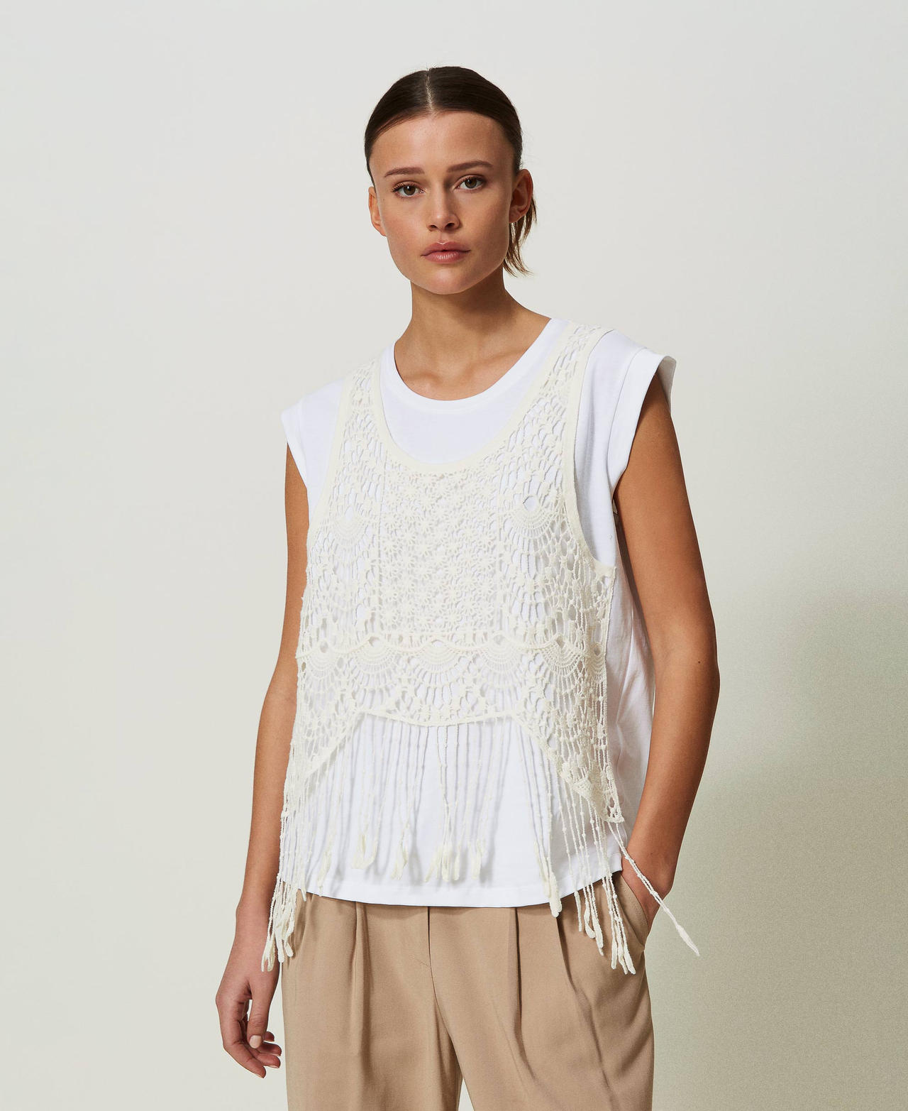 T-shirt with macramé and fringes Two-tone "Papyrus" White / Chantilly Woman 241AT2041-02