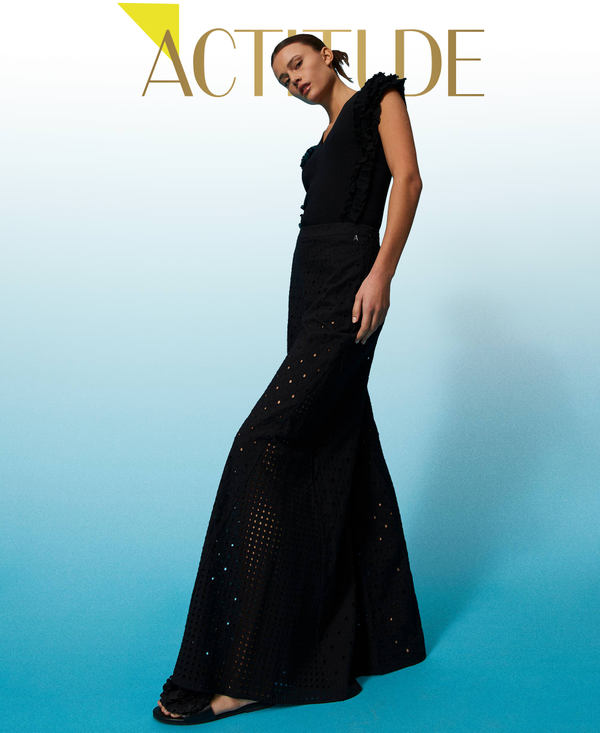 Pantalon palazzo en broderie anglaise