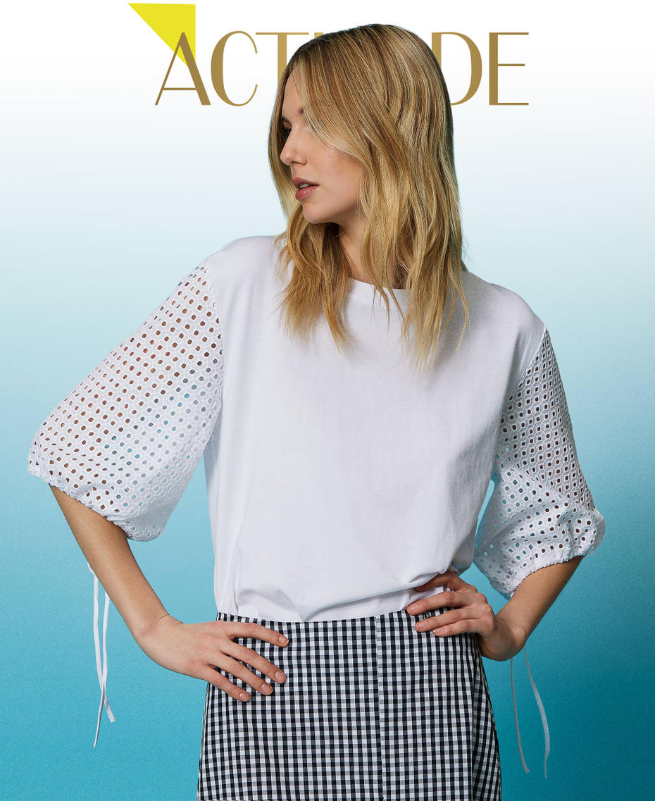 T-shirt with broderie anglaise sleeves