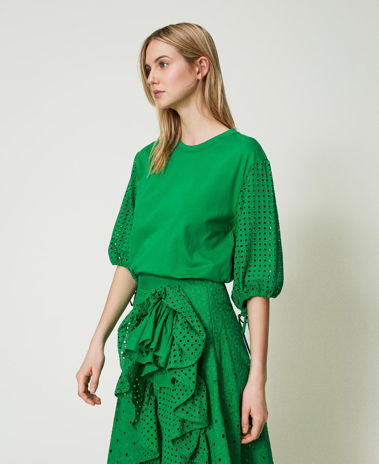 T-shirt con maniche in sangallo Verde "Fern Green" Donna 241AT2078_11512_02