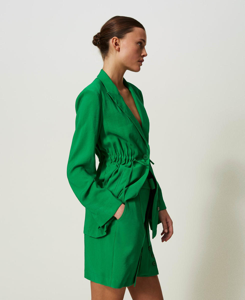 Shorts vaqueros de talle alto con cintur&oacute;n