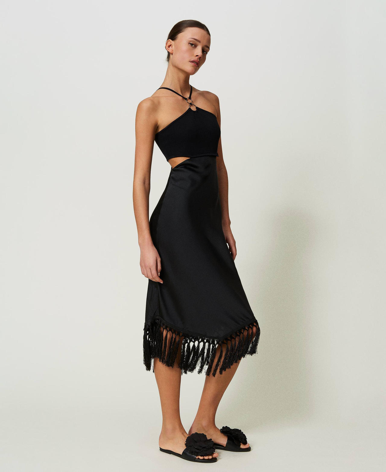 Midi dress with satin and fringes