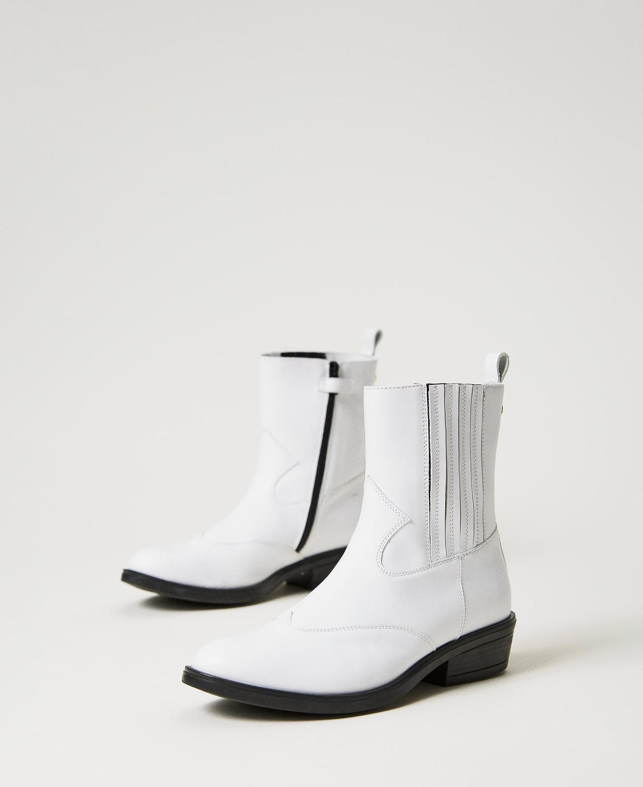 Leather cow boots "Lucent White" Girl 241GCJ030-02