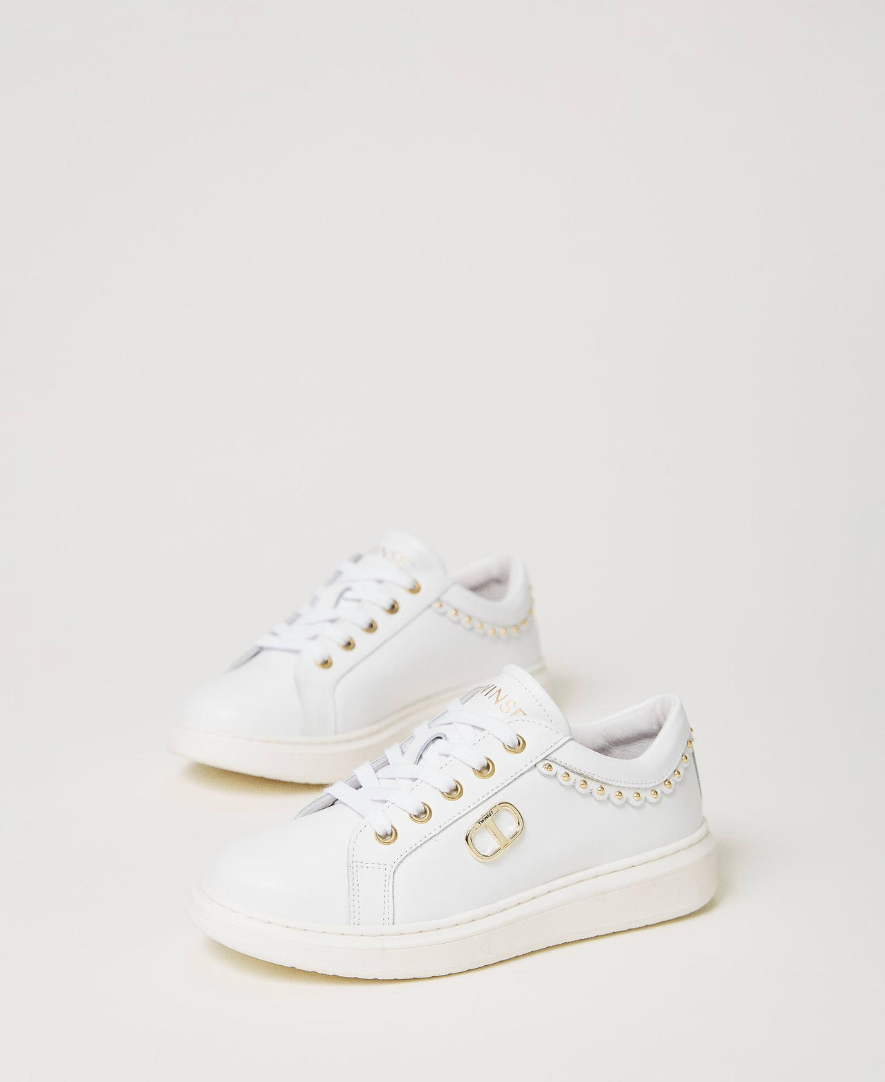 Leather trainers with Oval T "Lucent White" Girl 241GCJ052-02