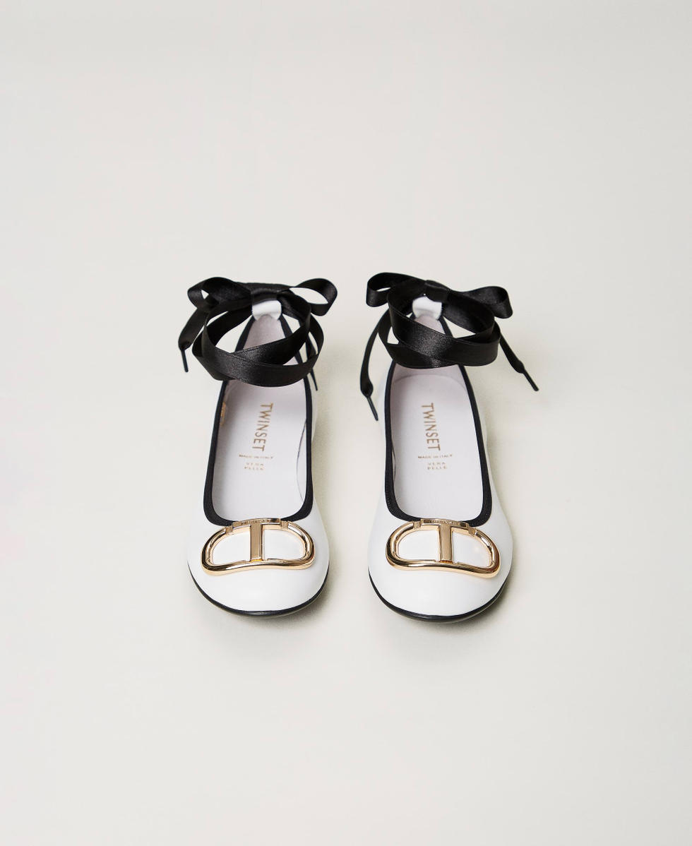 Ballerine in pelle con laccio e Oval T Bambina Bianco TWINSET Milano