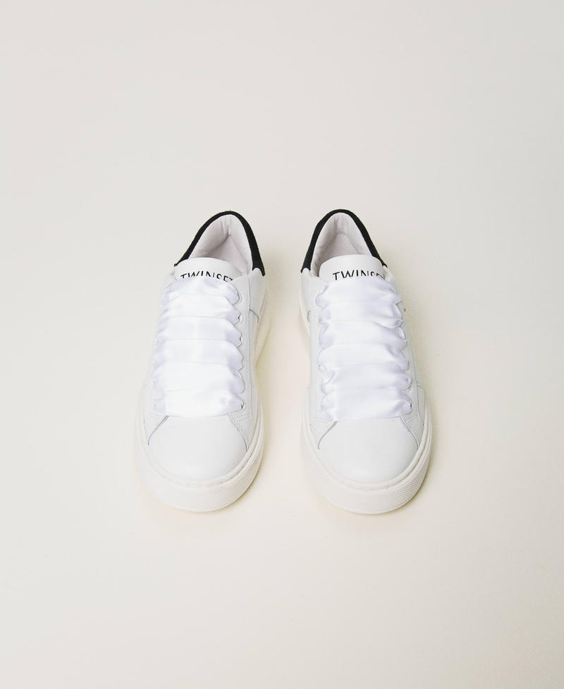 Sneakers de piel con strass Bicolor Blanco "Lucent White" / Negro Niña 241GCJ100-04