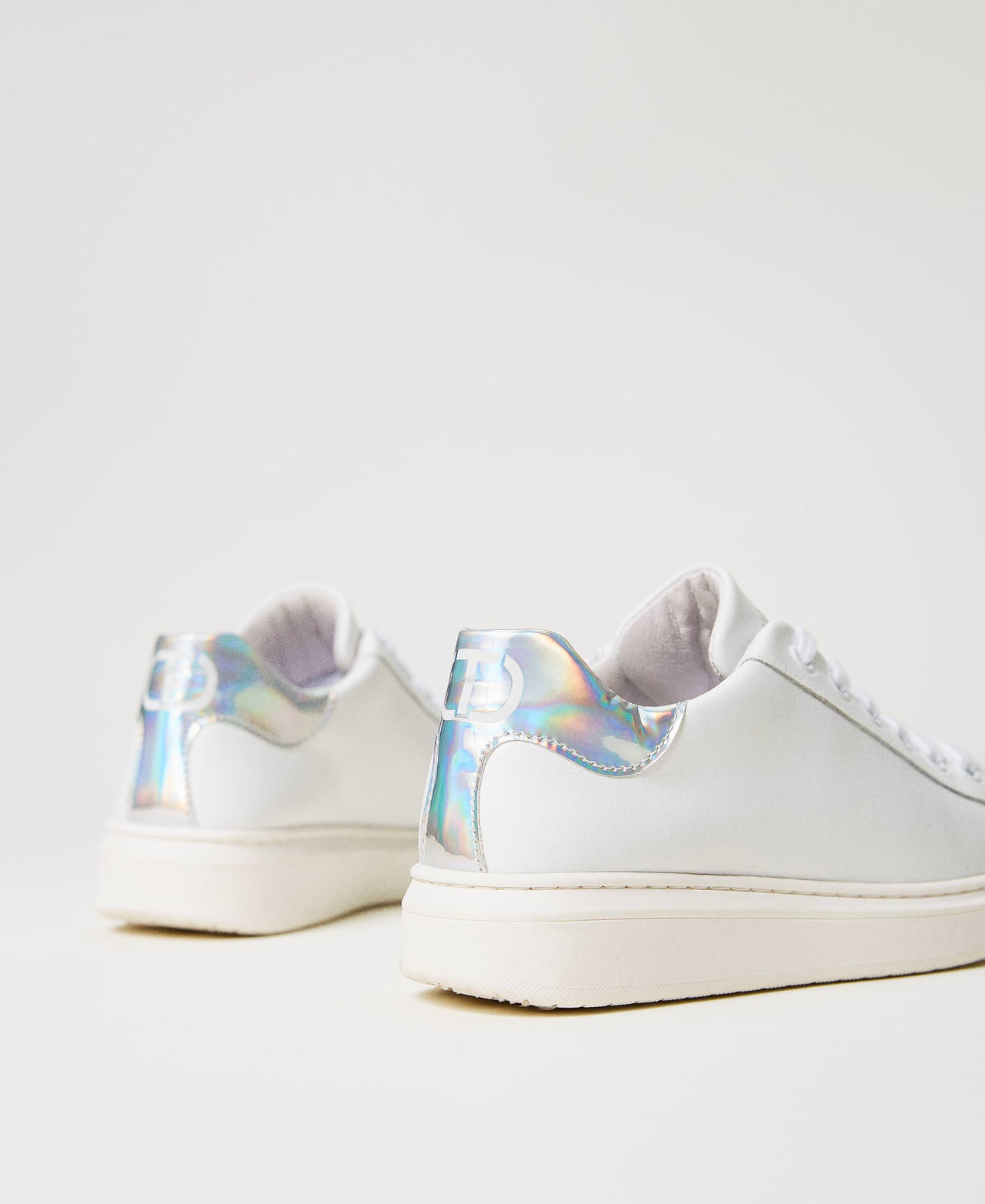 Leather trainers with iridescent detail Two-tone “Lucent White” / Changing Girl 241GCJ124-03