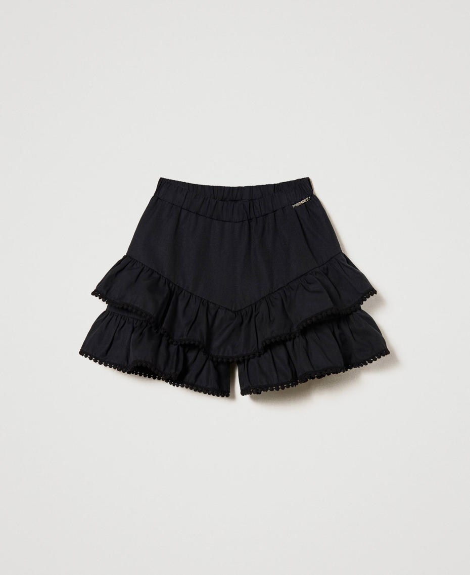 Short avec volants et pompons