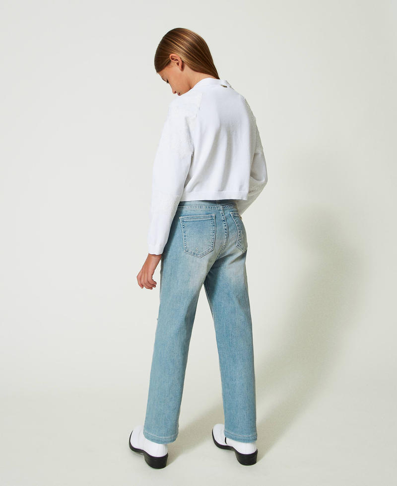 Wide leg jeans with rips