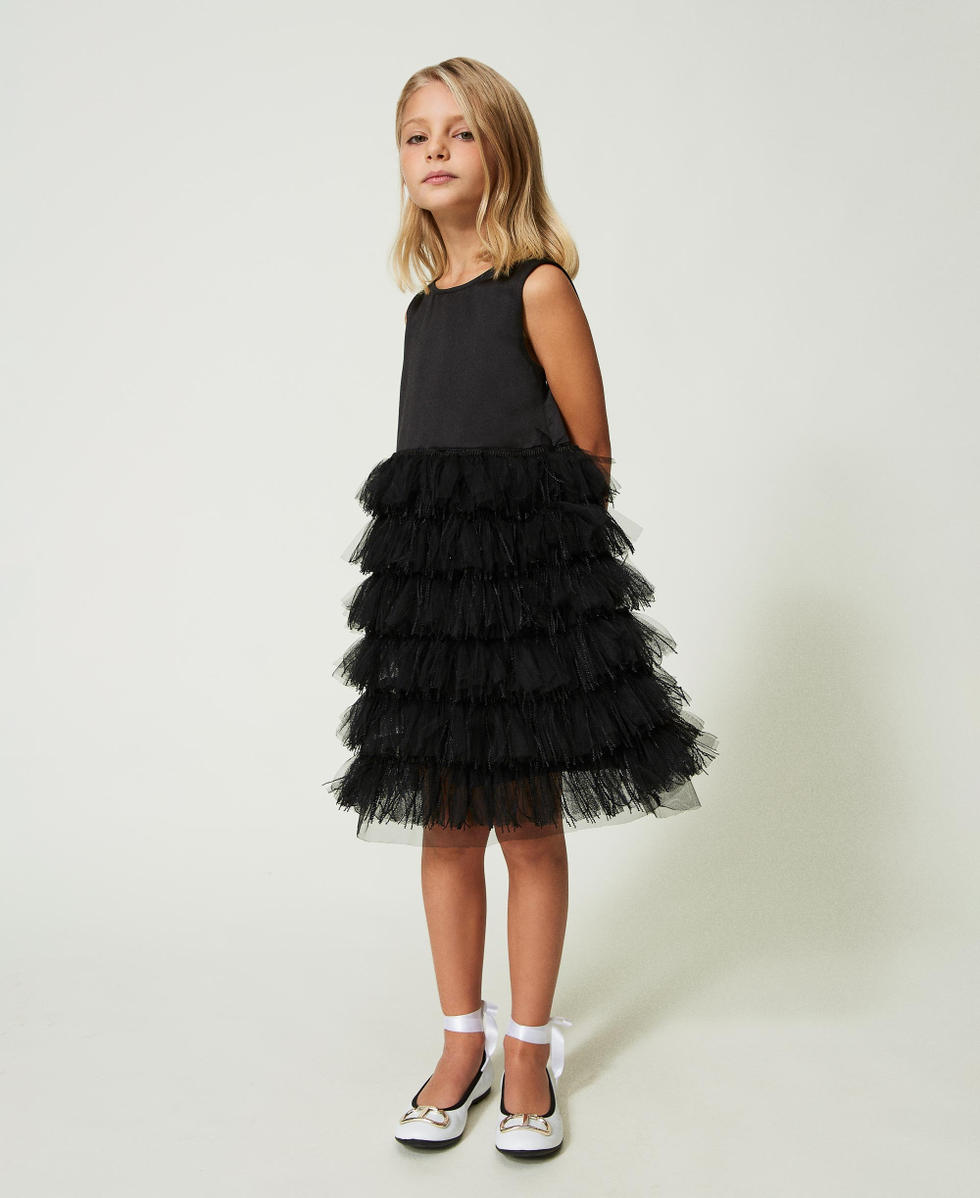 Kurzes Kleid aus Duchesse und T&uuml;ll