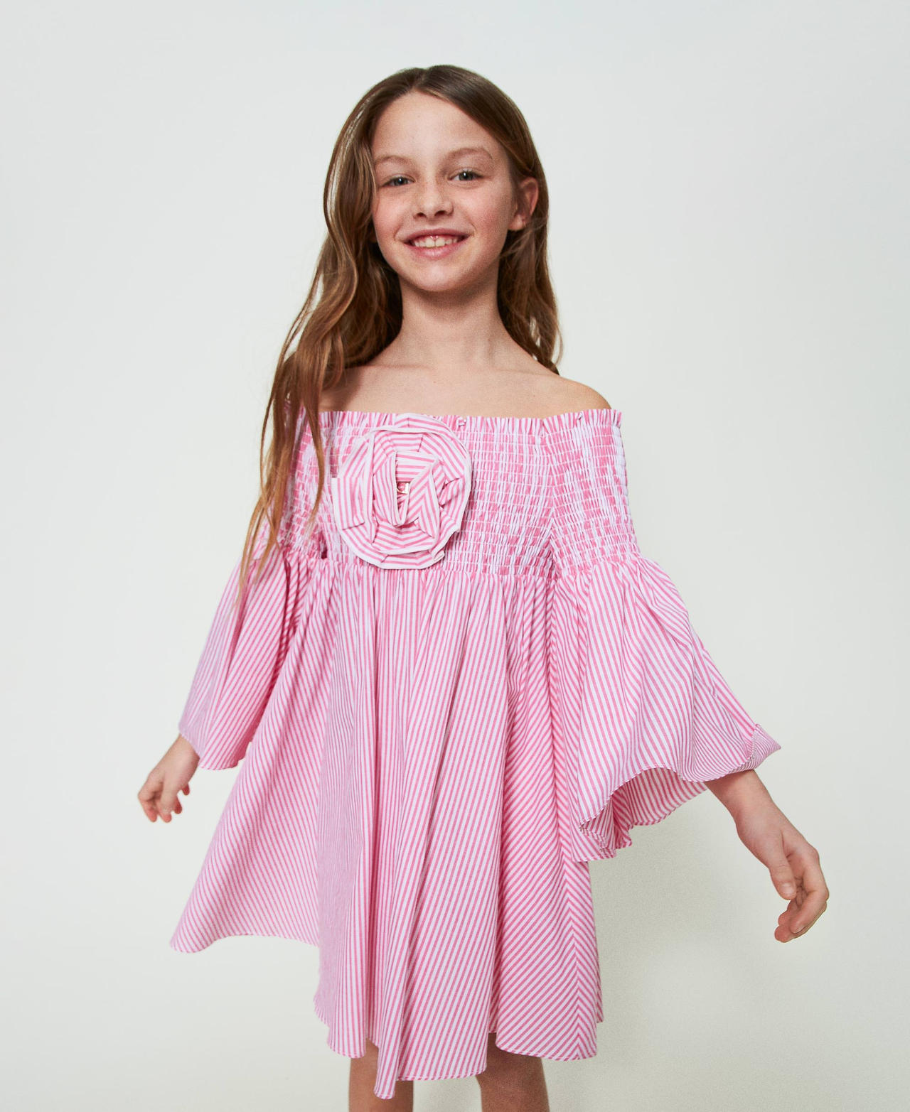 Vestidos de niña en popelina 2025