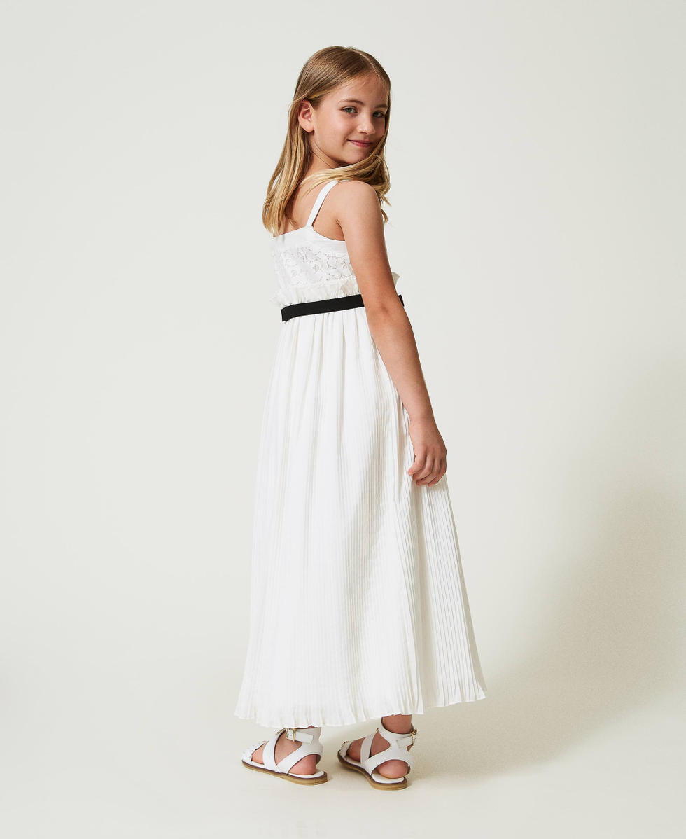 Robe longue pliss&eacute;e en dentelle Blanc &laquo;&thinsp;Lucent White&thinsp;&raquo; Fille 241GJ2Q50_11271_03