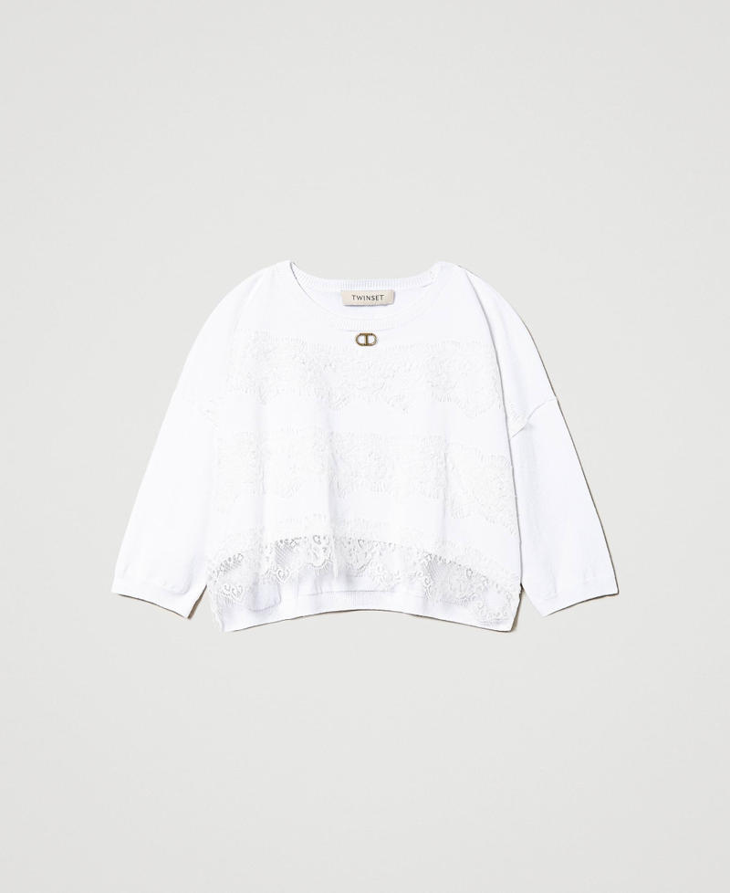 Pull boxy avec dentelle