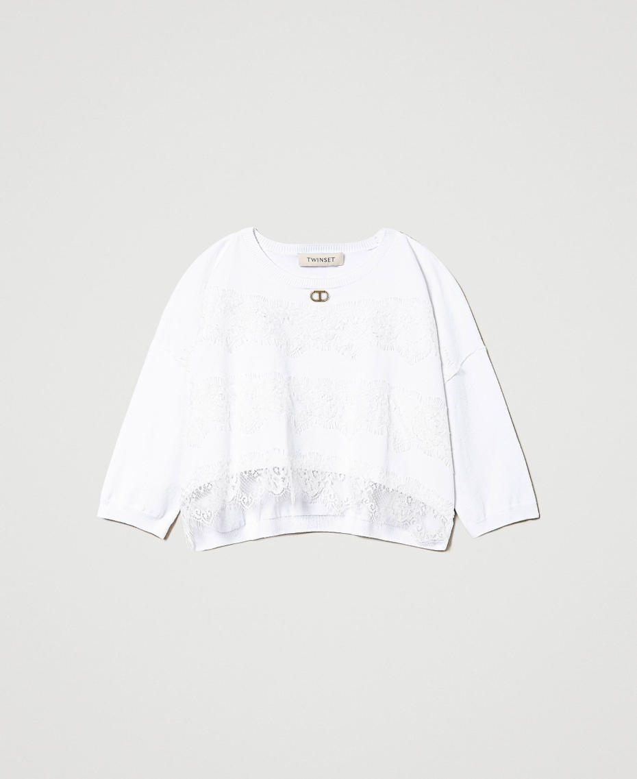 Pull boxy avec dentelle