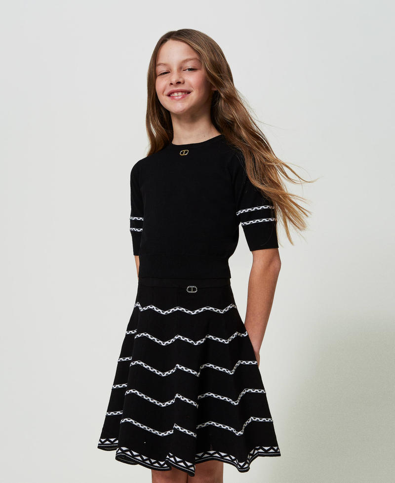 Short skirt with geometric pattern Two-tone Black / "Lucent White” Girl 241GJ3QD2-01