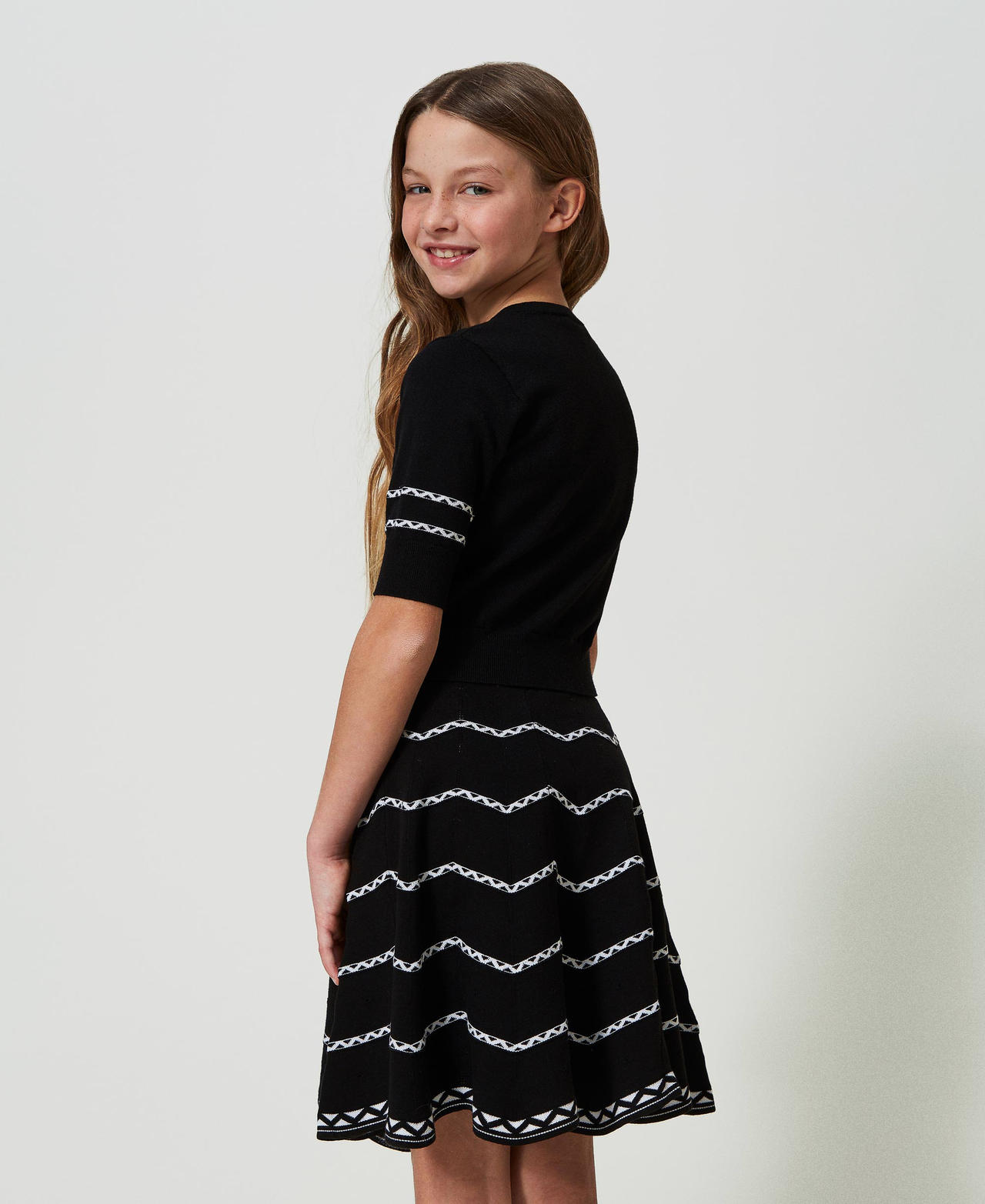 Short skirt with geometric pattern