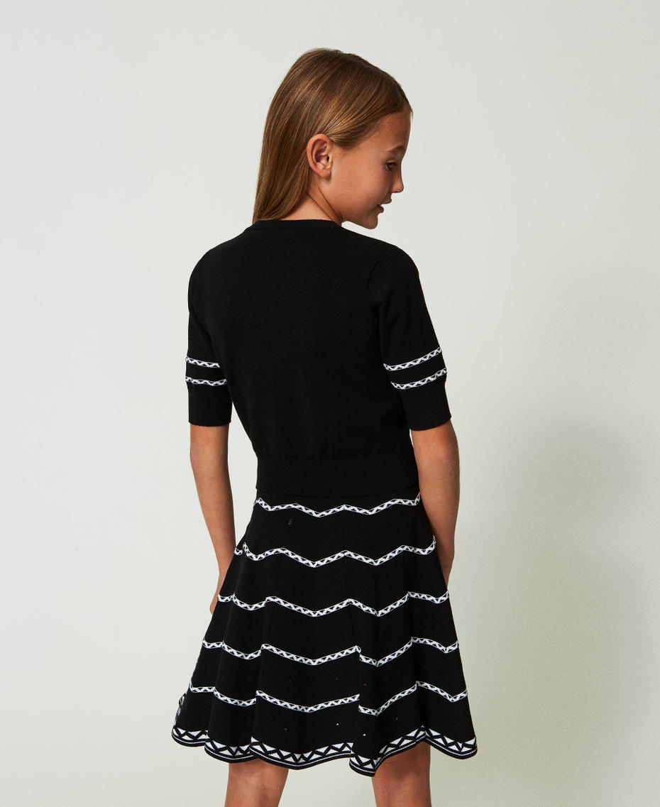 Pull avec motif géométrique