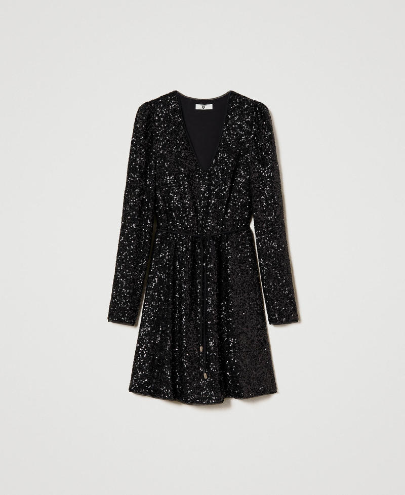 Robe courte entièrement ornée de sequins