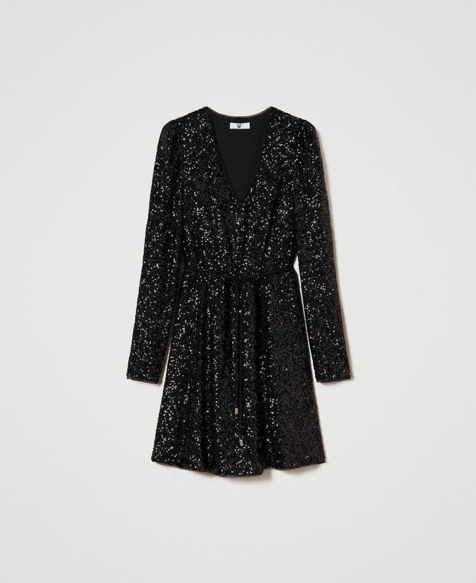 Robe courte entièrement ornée de sequins