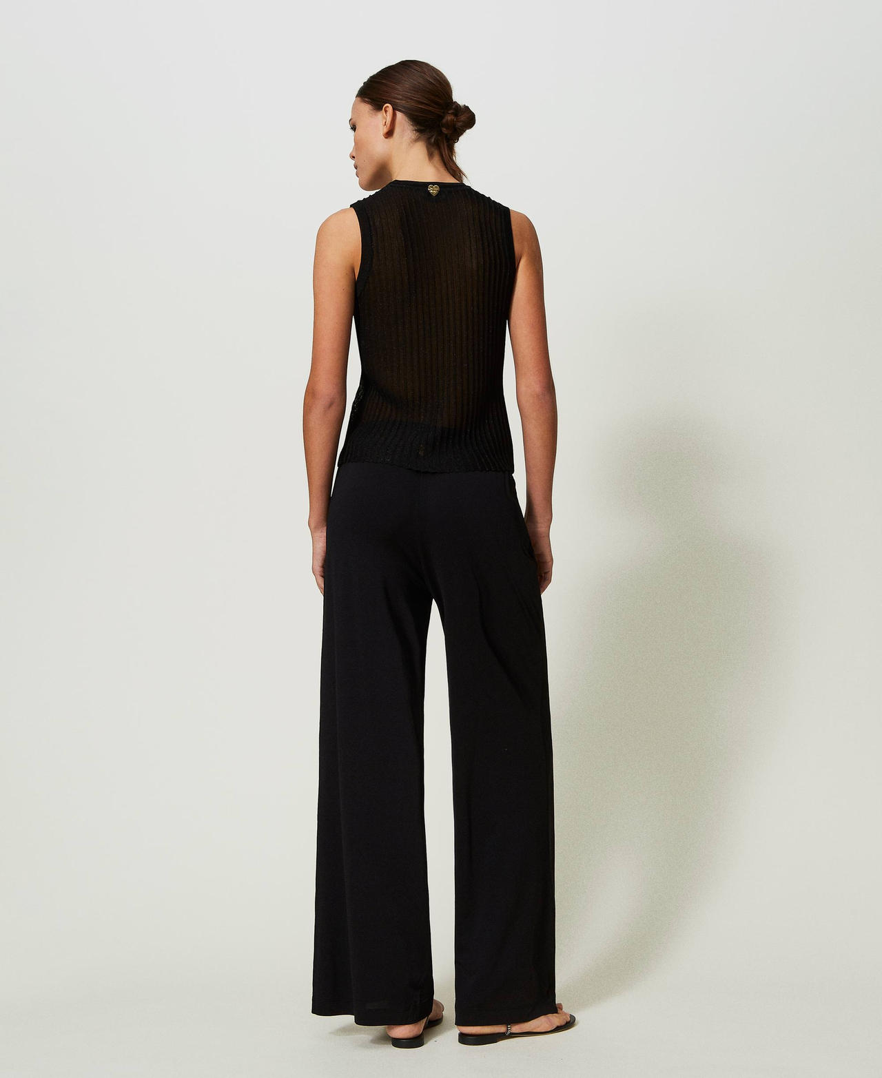 Pantaloni a palazzo con tasche Nero Donna 241LB22HH_00006_03