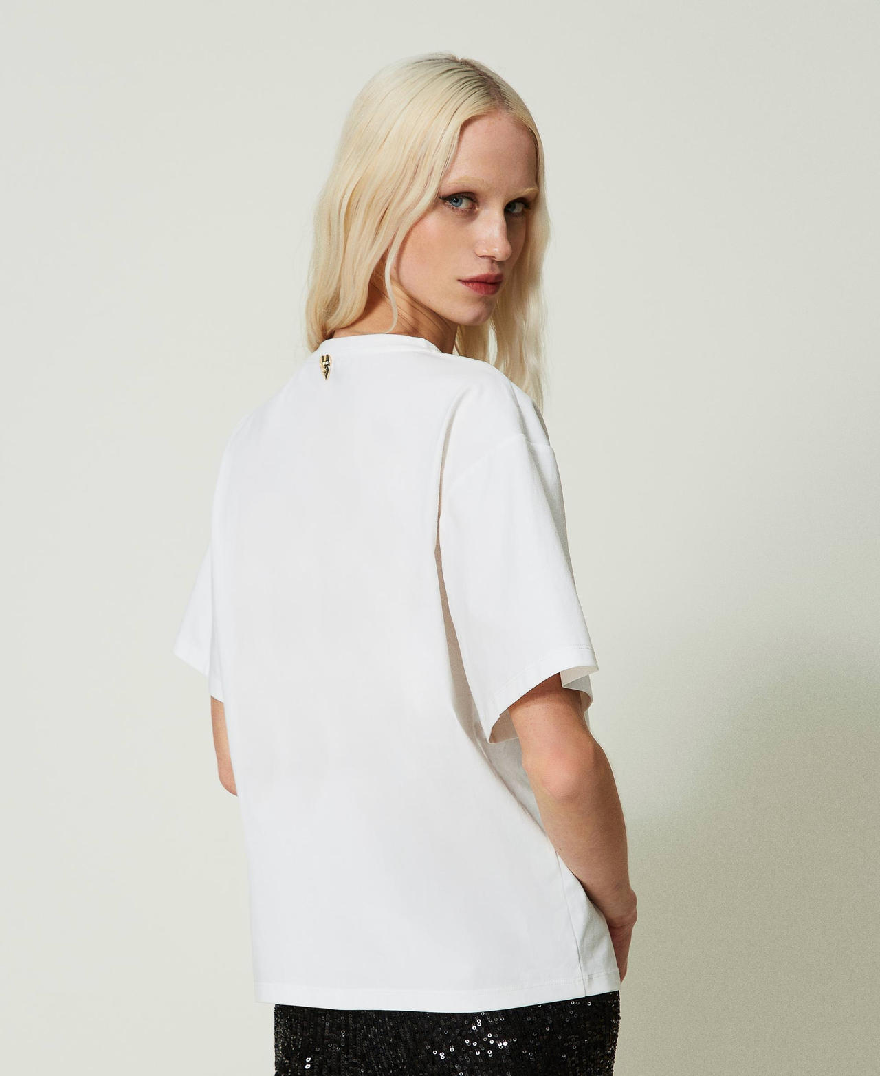 Regular t-shirt with embroidery Star White Woman 241LB23NN_10298_03