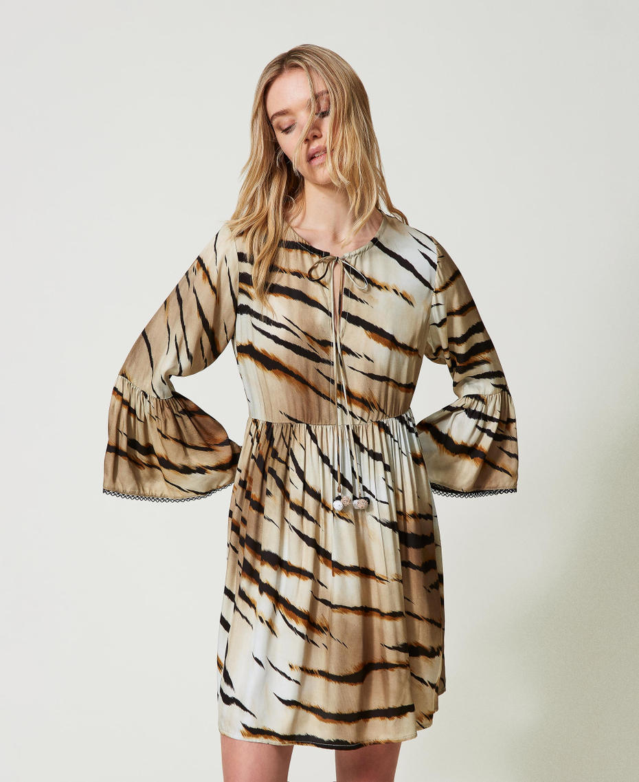 Short twill dress with animal pattern