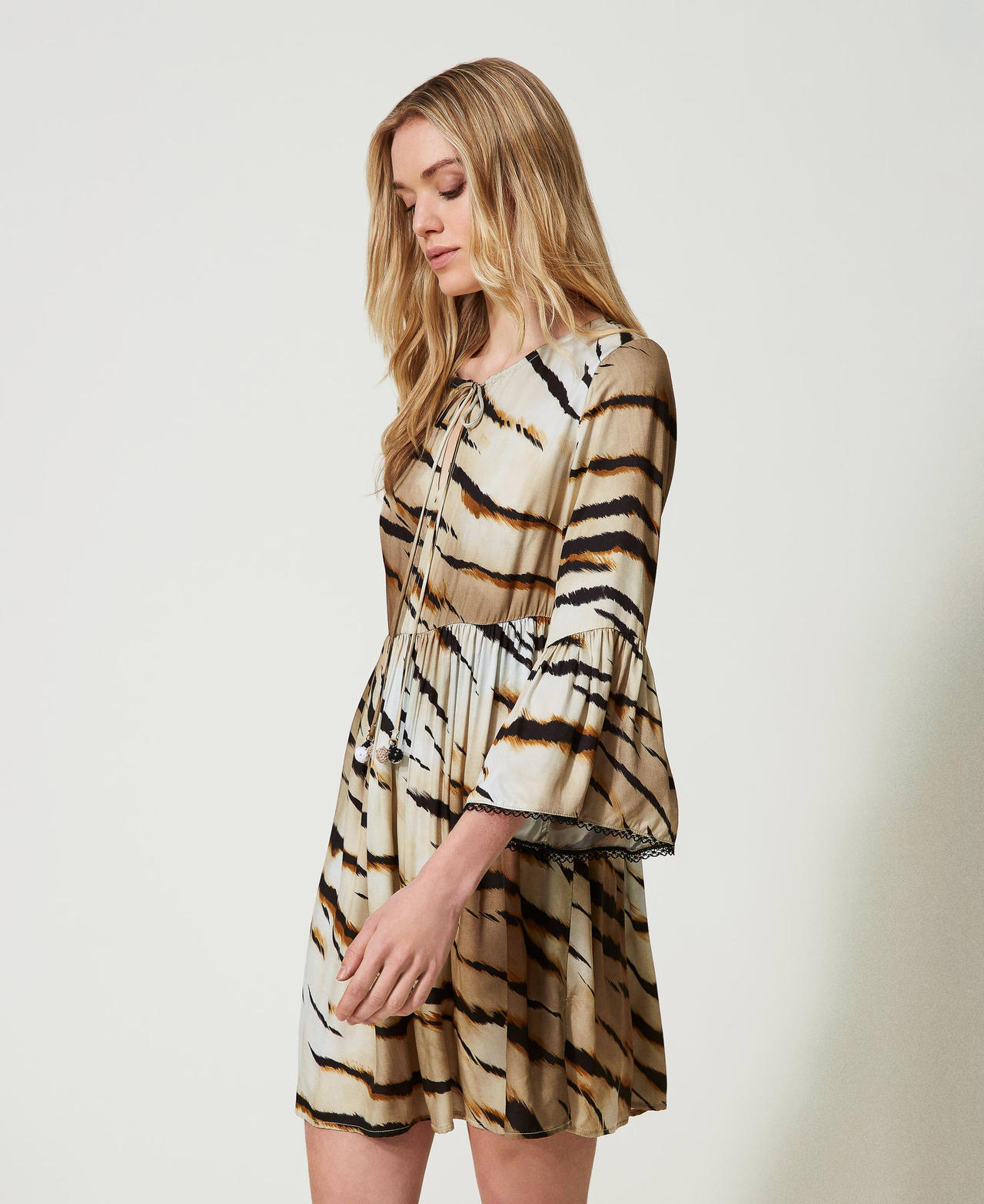 Short twill dress with animal pattern