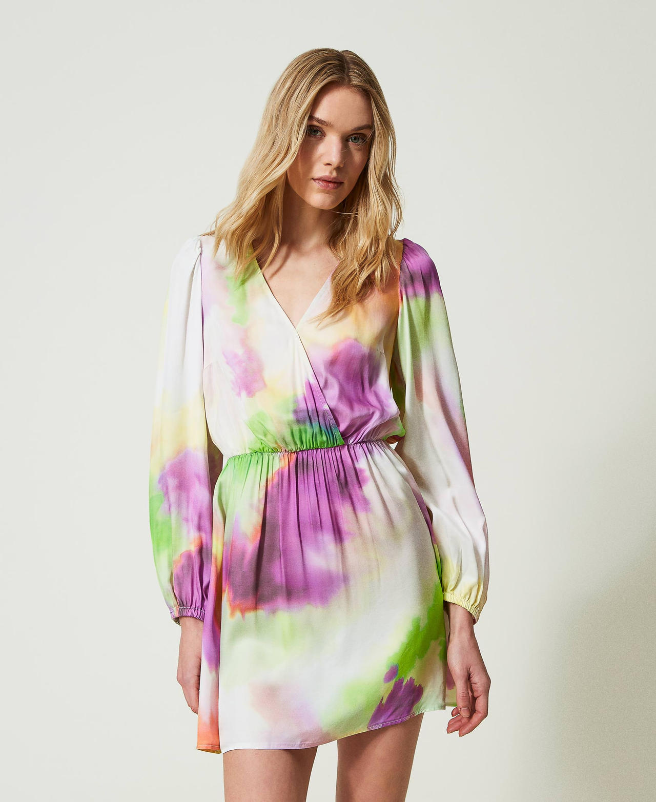 Kurzes Kleid mit Tie-Dye-Print Print Tie-Dye Multicolor Lime Frau 241LB2KLL-02