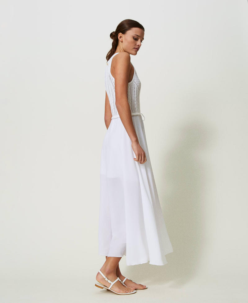 241LB3CAA_10298_02?quality=